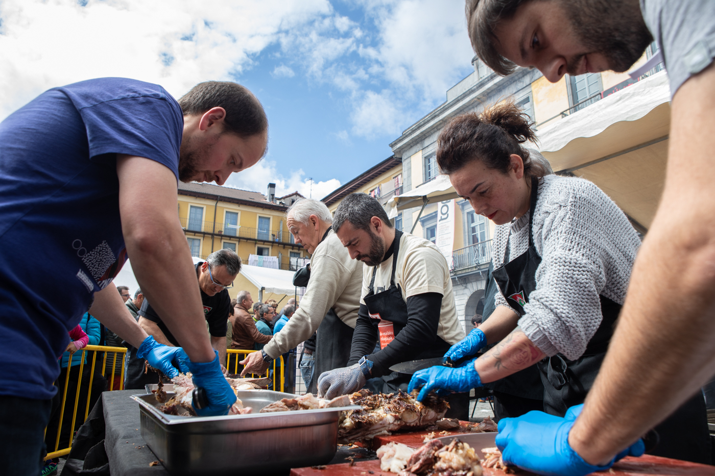 Demostración de preparación de chuletas en Tolosa
