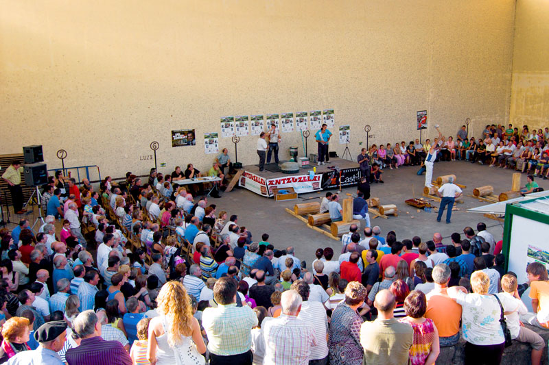 Bedaio Tolosa Festak Rural Baserrria Berde Verde Aizkora Aizkolariak